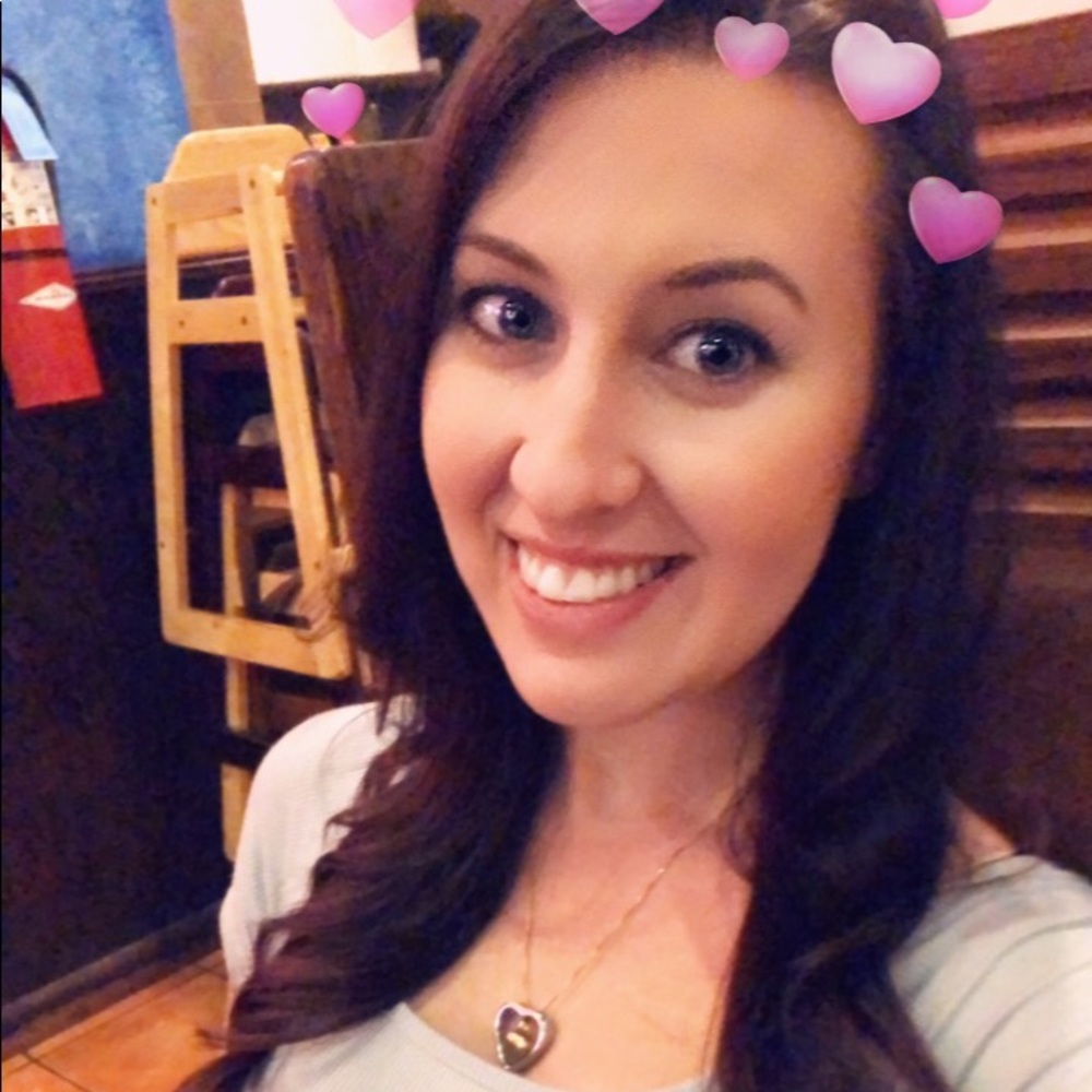 Meet your Posher, Cassie